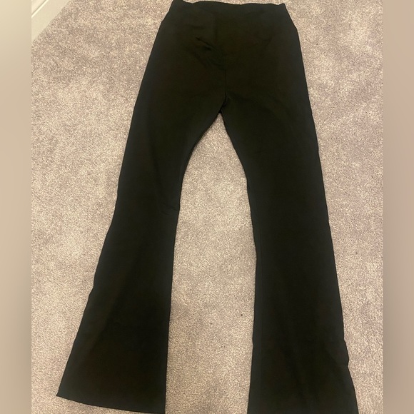 Yoga pants - Picture 1 of 2